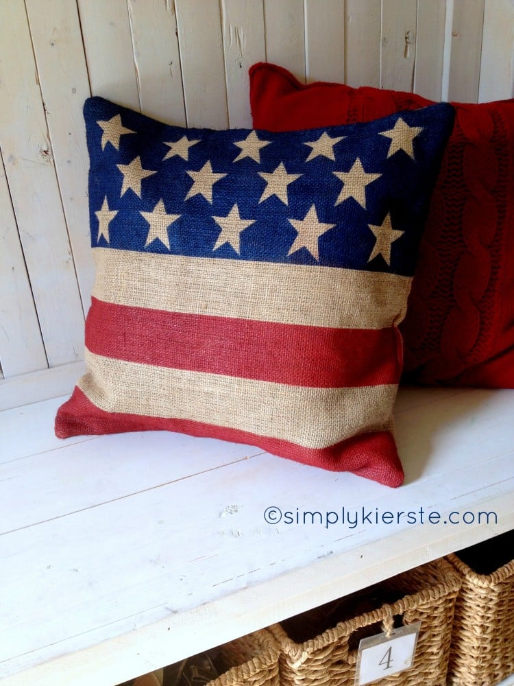 burlap flag pillow | simplykierste.com